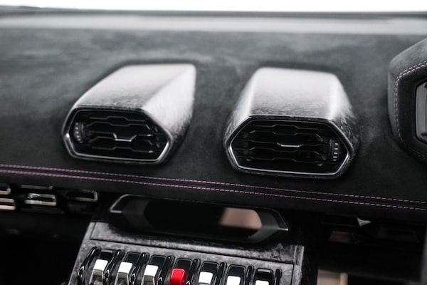 Used Lamborghini Huracan 2018 for sale - 76080478: Photo 35