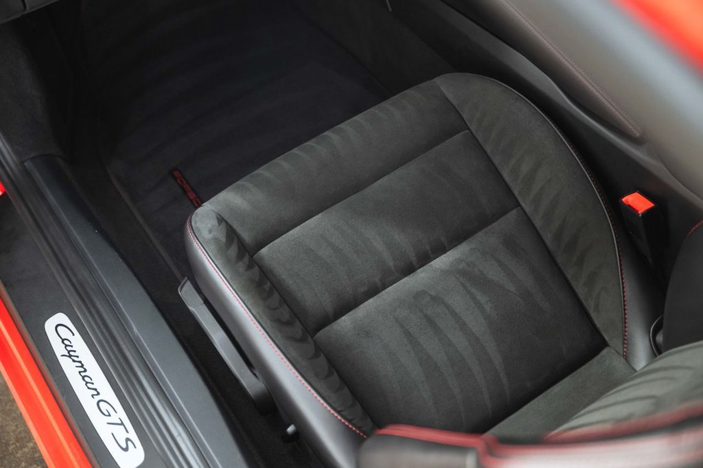 Used Porsche 718 Cayman 2022 for sale - 77667789: Photo 27