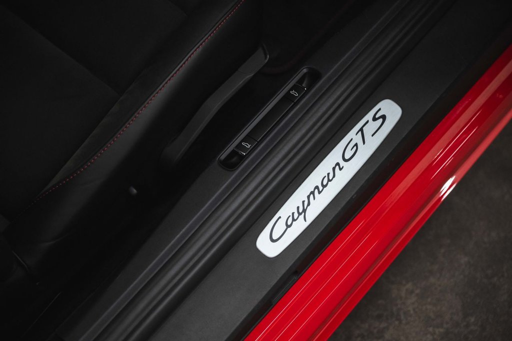 Used Porsche 718 Cayman 2022 for sale - 77667789: Photo 32