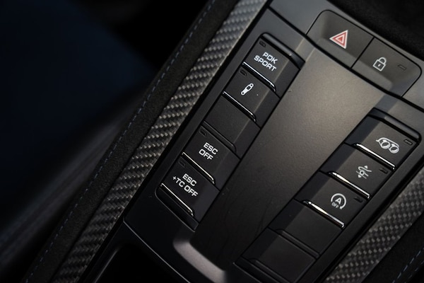 Used Porsche 718 Cayman 2023 for sale - 74740297: Photo 34