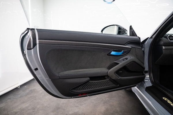Used Porsche 718 Cayman 2023 for sale - 74740297: Photo 47