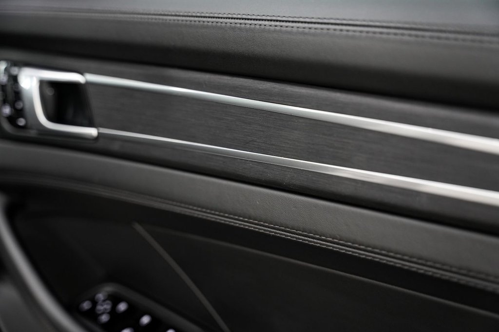 Used Porsche Panamera 2019 for sale - 75877631: Photo 16