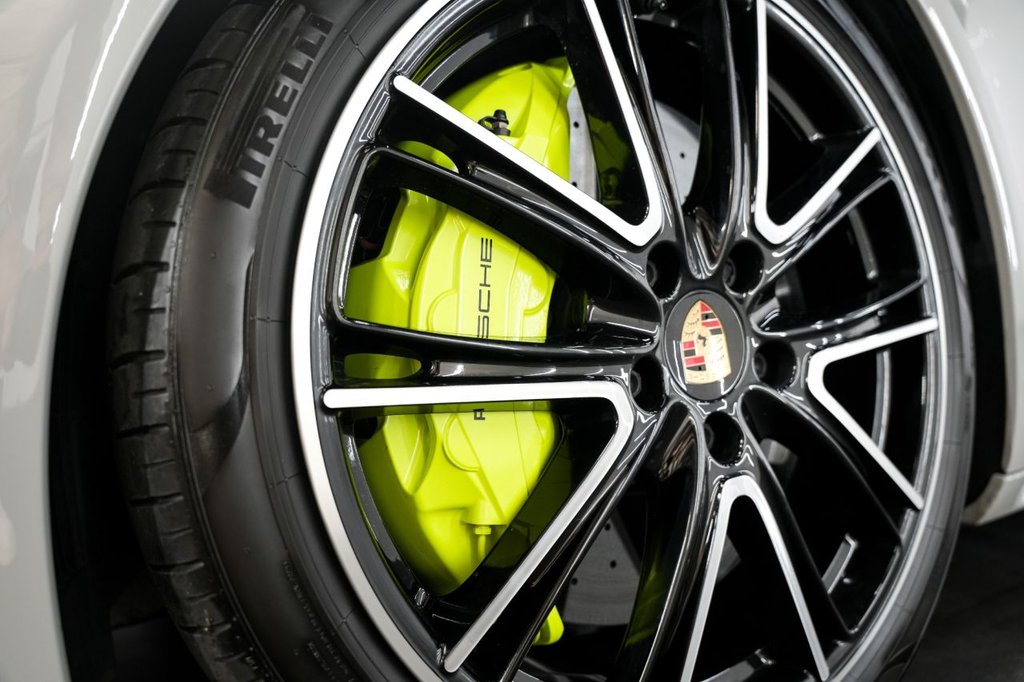 Used Porsche Panamera 2019 for sale - 75877631: Photo 2