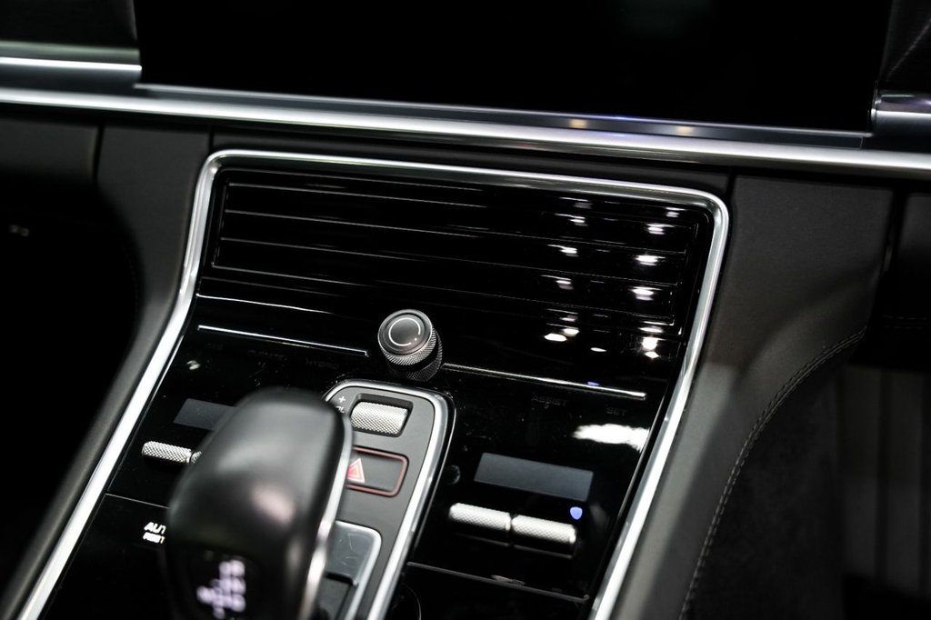 Used Porsche Panamera 2019 for sale - 75877631: Photo 35
