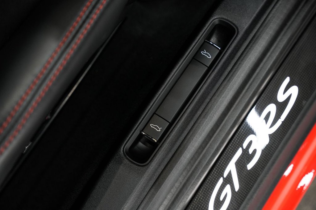 Used Porsche 911 2015 for sale - 76546998: Photo 21