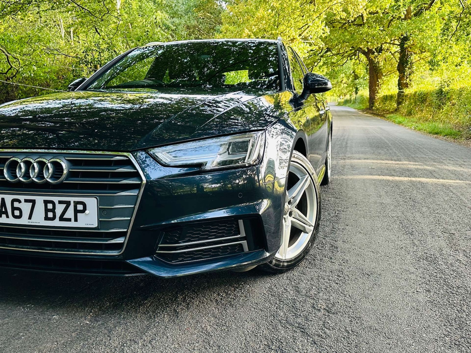 Used Audi A4 2017 for sale - 76602030: Photo 2