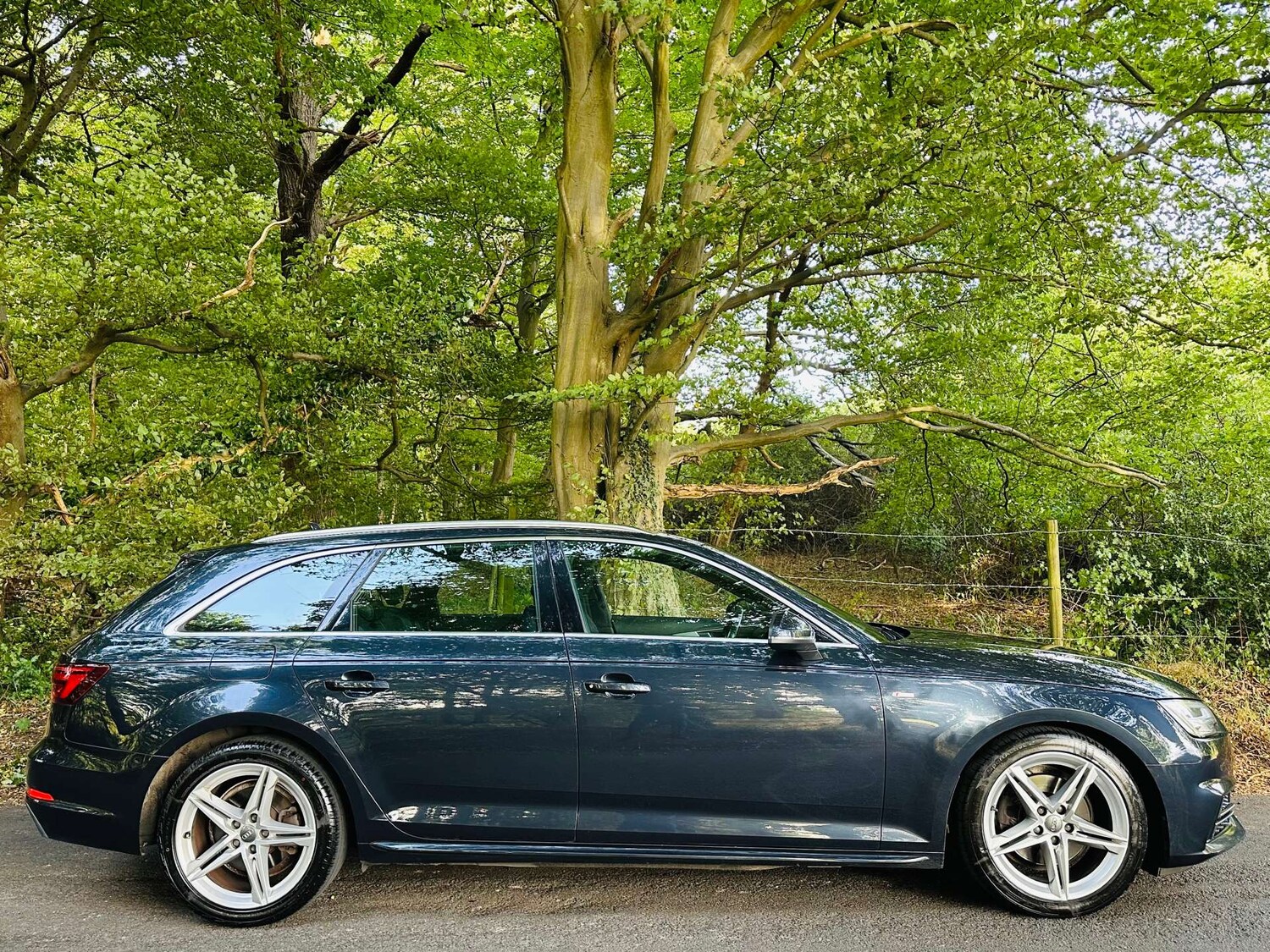 Used Audi A4 2017 for sale - 76602030: Photo 43