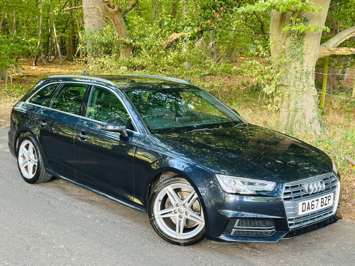 Used Audi A4 2017 for sale - 76602030: Photo 5