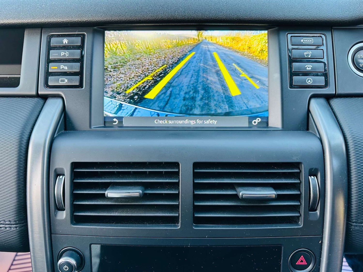 Used Land Rover Discovery Sport 2018 for sale - 77094203: Photo 12