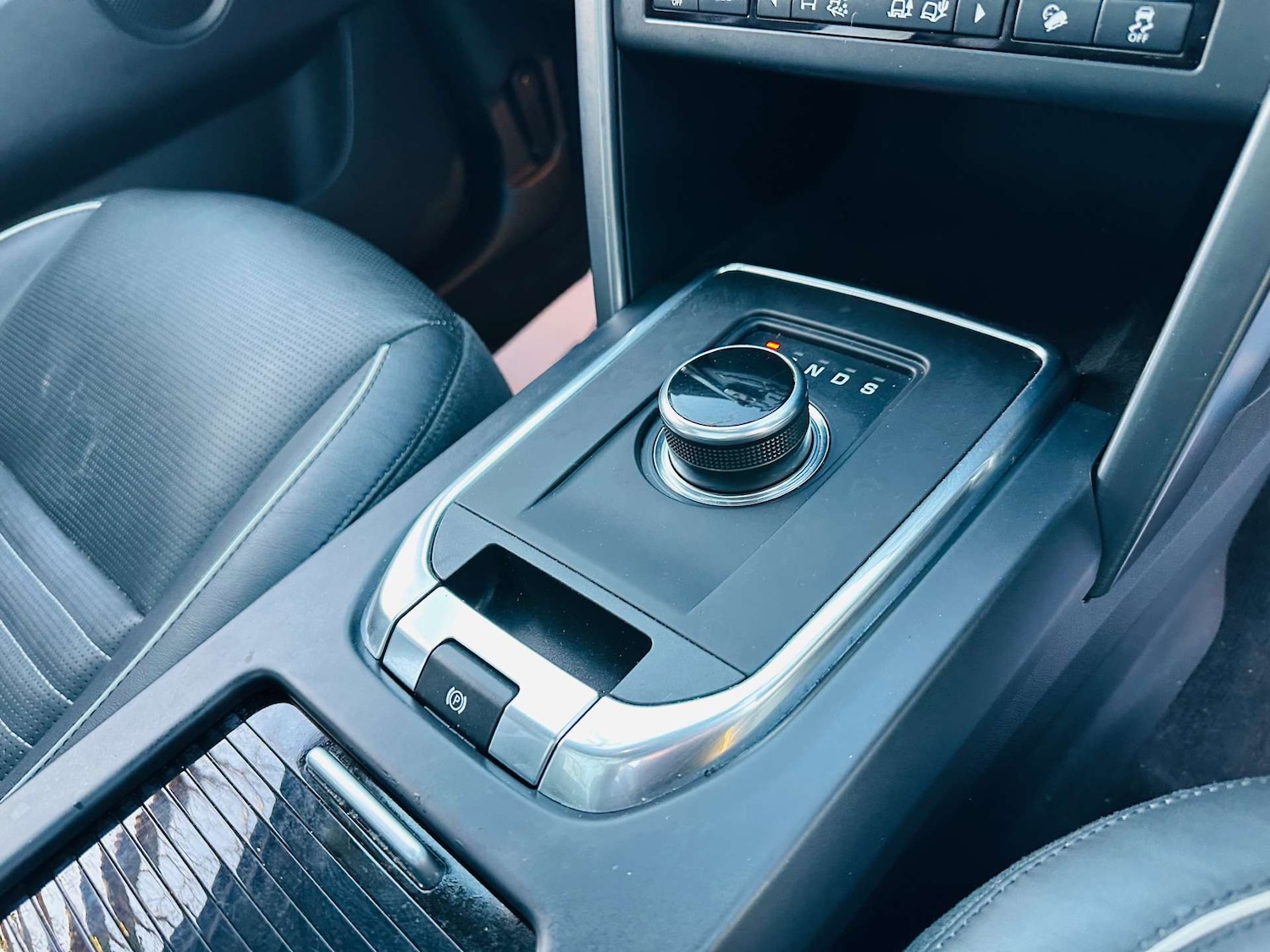 Used Land Rover Discovery Sport 2018 for sale - 77094203: Photo 15