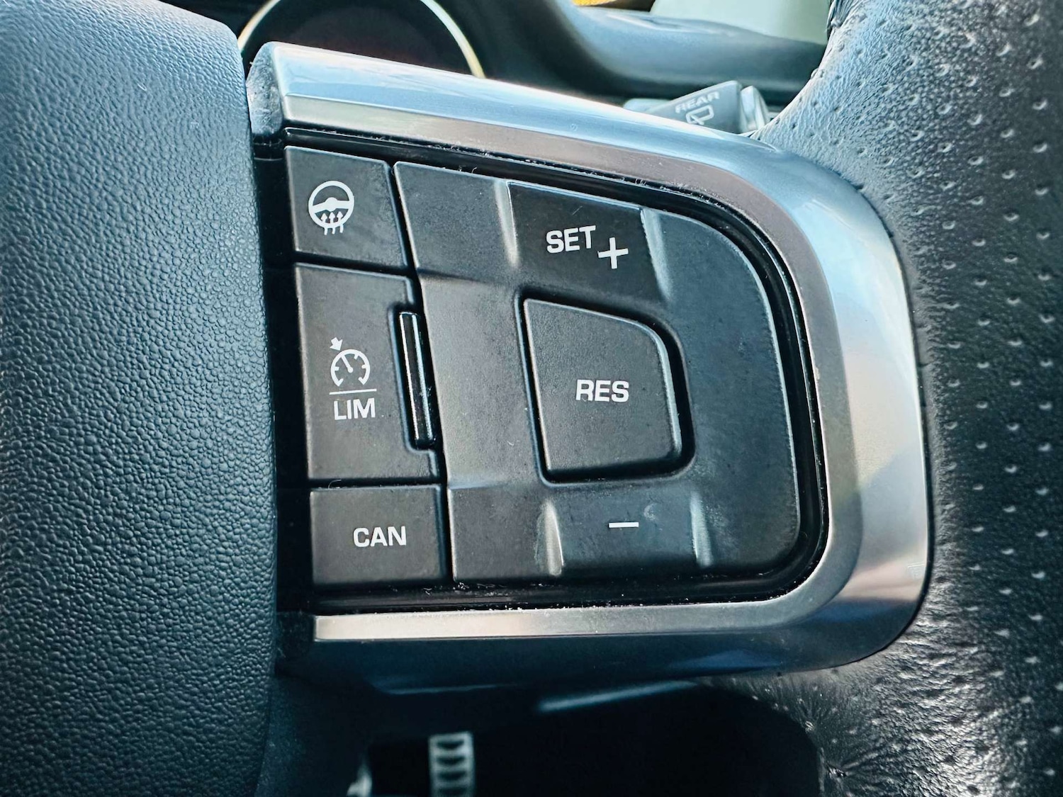 Used Land Rover Discovery Sport 2018 for sale - 77094203: Photo 19