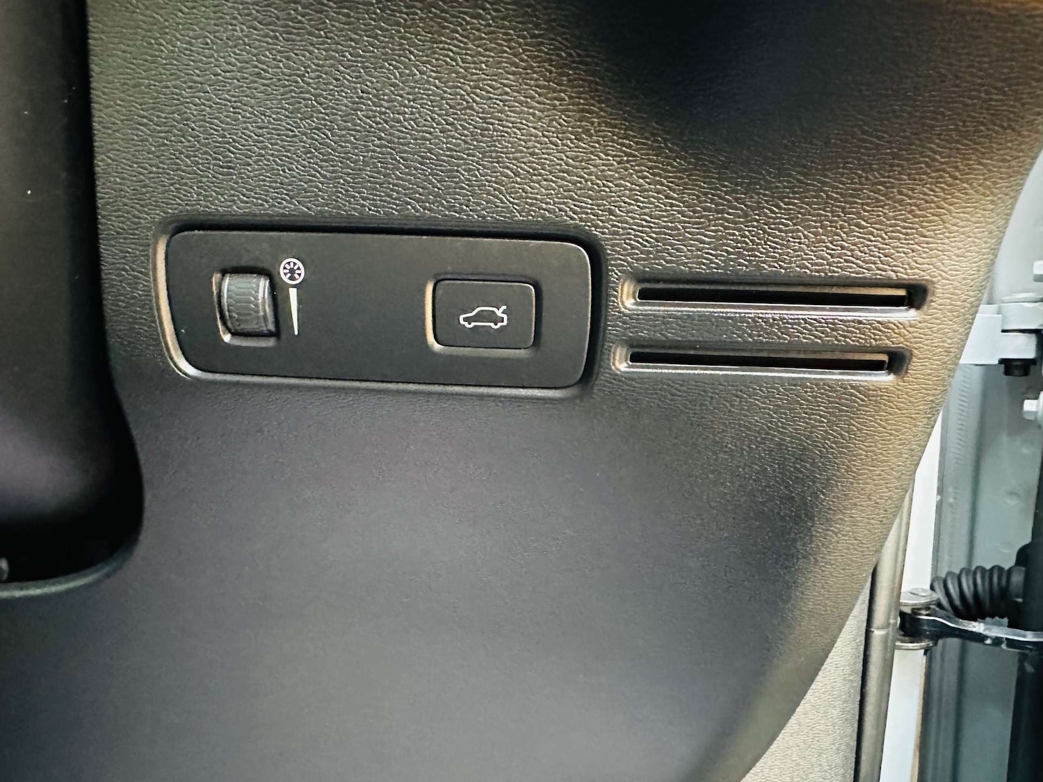 Used Volvo XC40 2020 for sale - 78066769: Photo 19