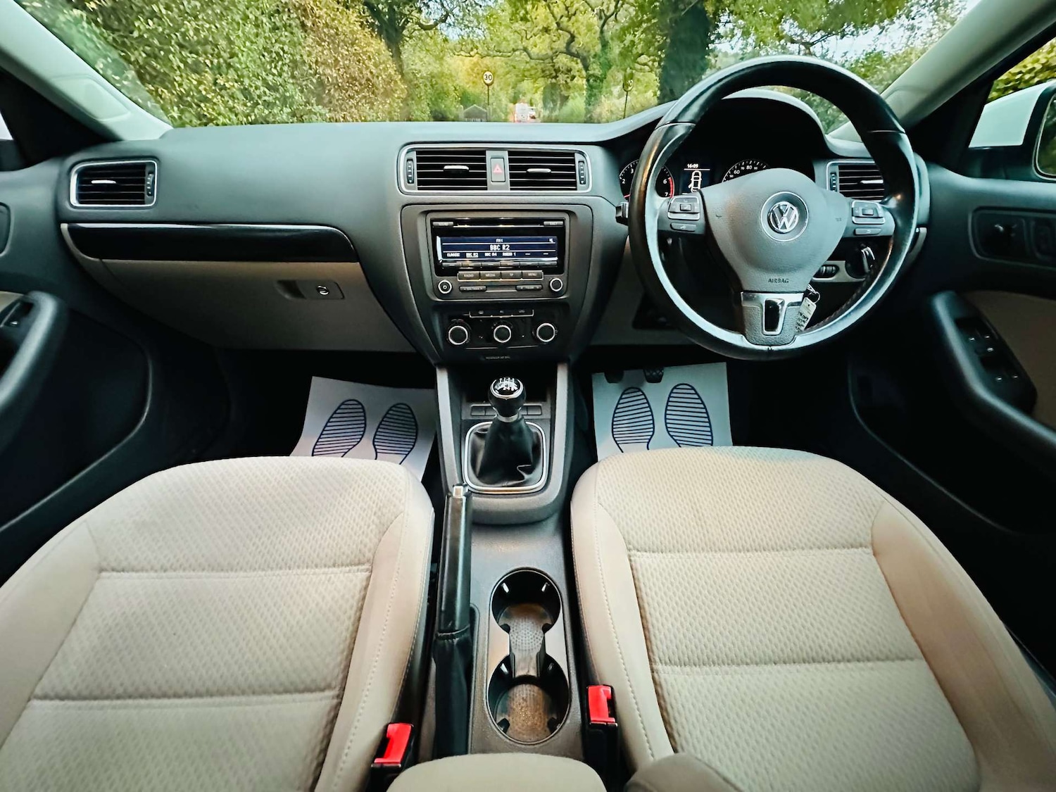 Used Volkswagen Jetta 2012 for sale - 76481417: Photo 10