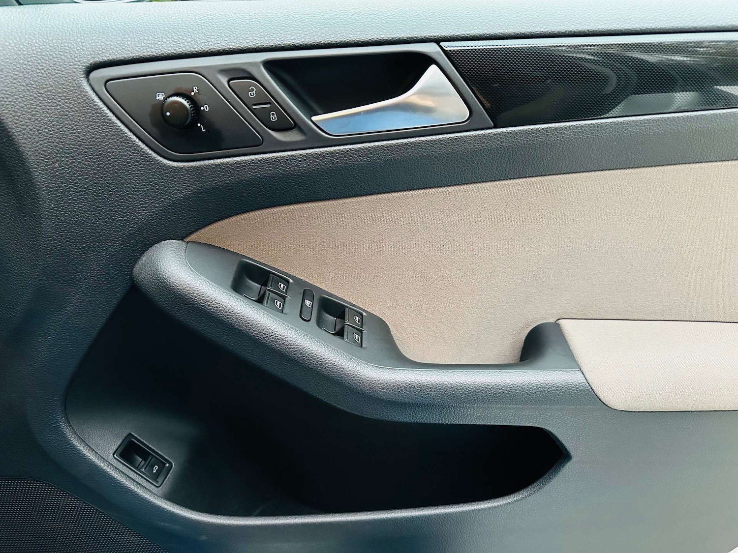 Used Volkswagen Jetta 2012 for sale - 76481417: Photo 24