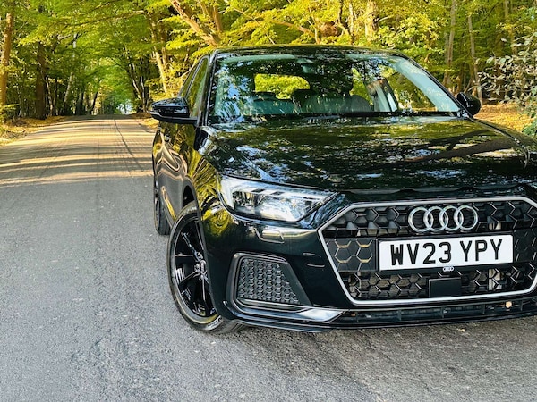 Used Audi A1 2023 for sale - 76070571: Photo 2