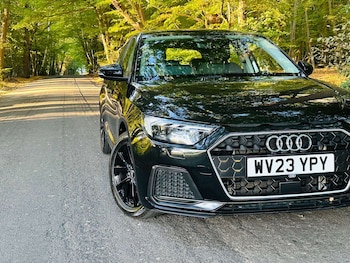 Used Audi A1 2023 for sale - 76070571: Photo 2