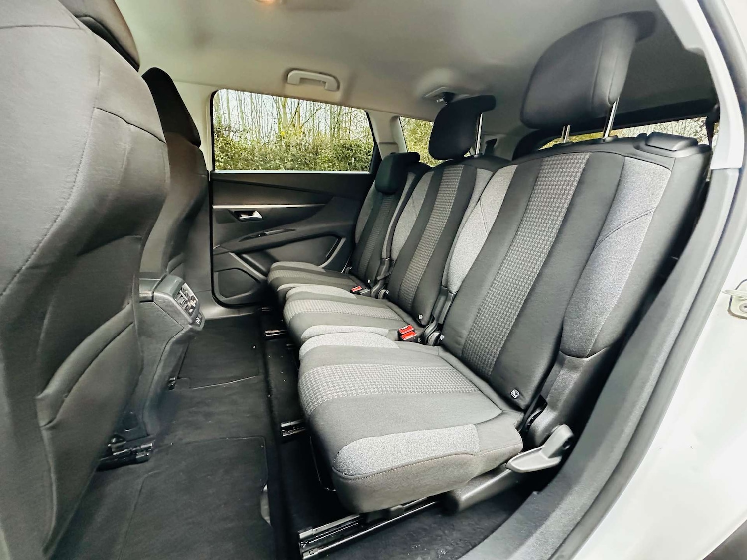 Used Peugeot 5008 2020 for sale - 76519241: Photo 23