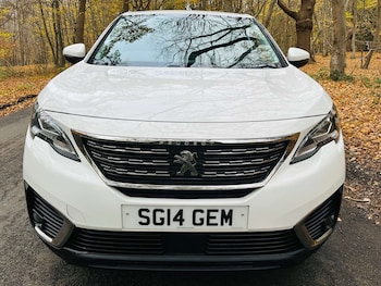 Used Peugeot 5008 2020 for sale - 76519241: Photo