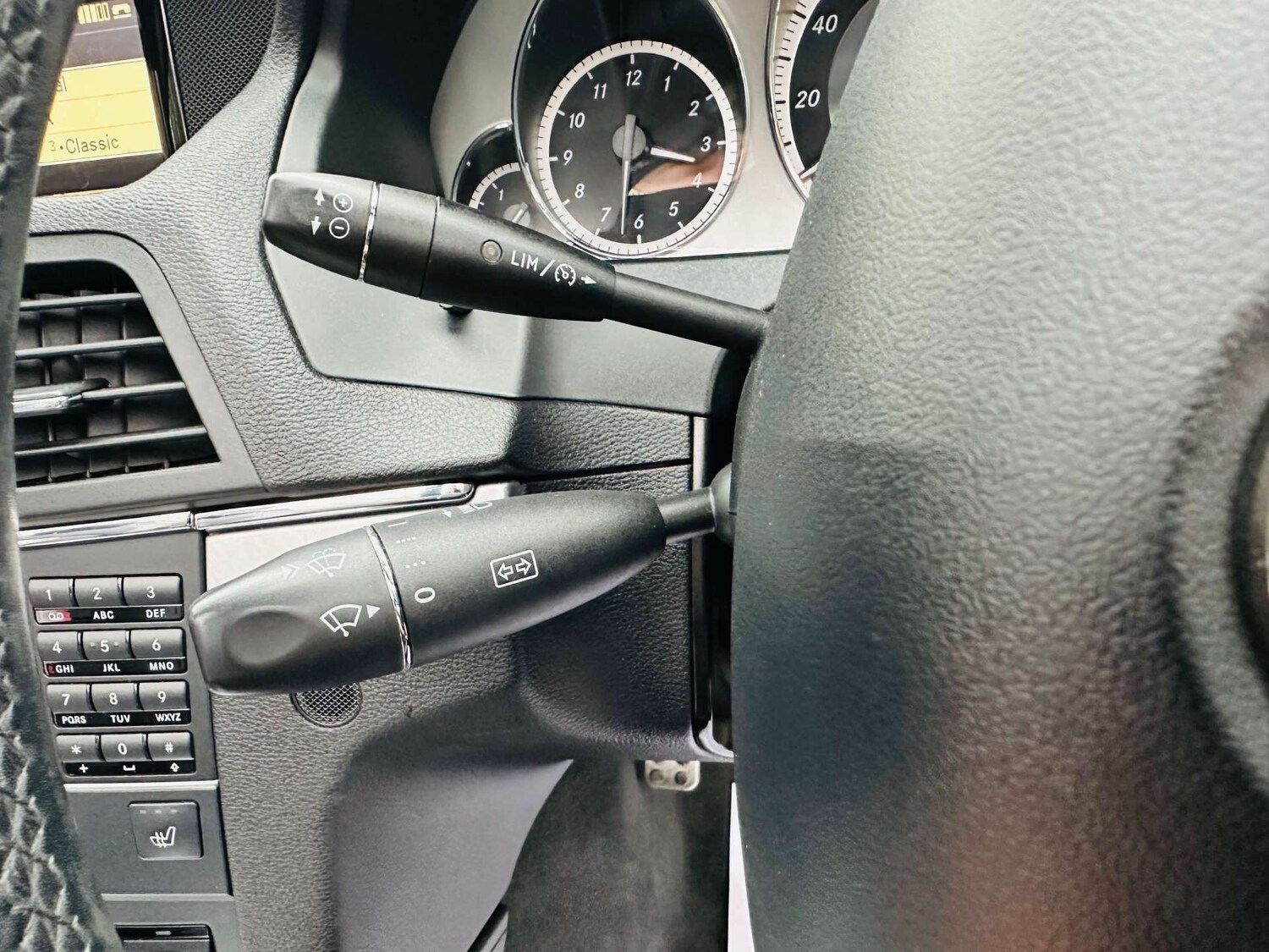 Used Mercedes-Benz E Class 2011 for sale - 77905907: Photo 16