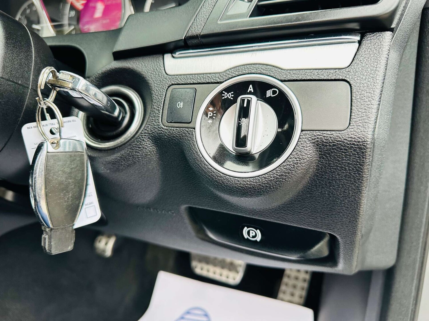 Used Mercedes-Benz E Class 2011 for sale - 77905907: Photo 19