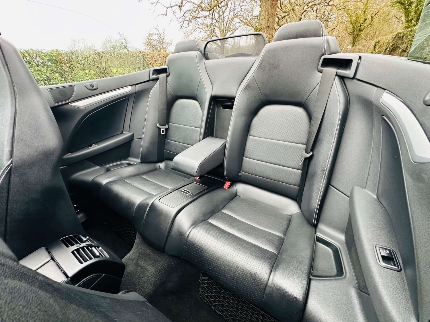 Used Mercedes-Benz E Class 2011 for sale - 77905907: Photo 21