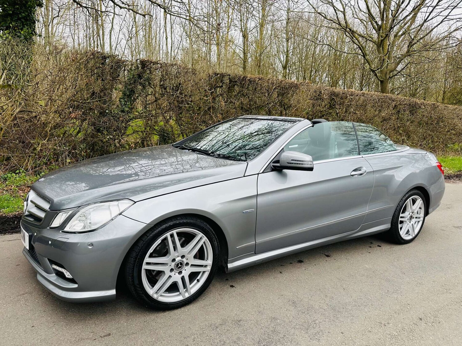 Used Mercedes-Benz E Class 2011 for sale - 77905907: Photo 26