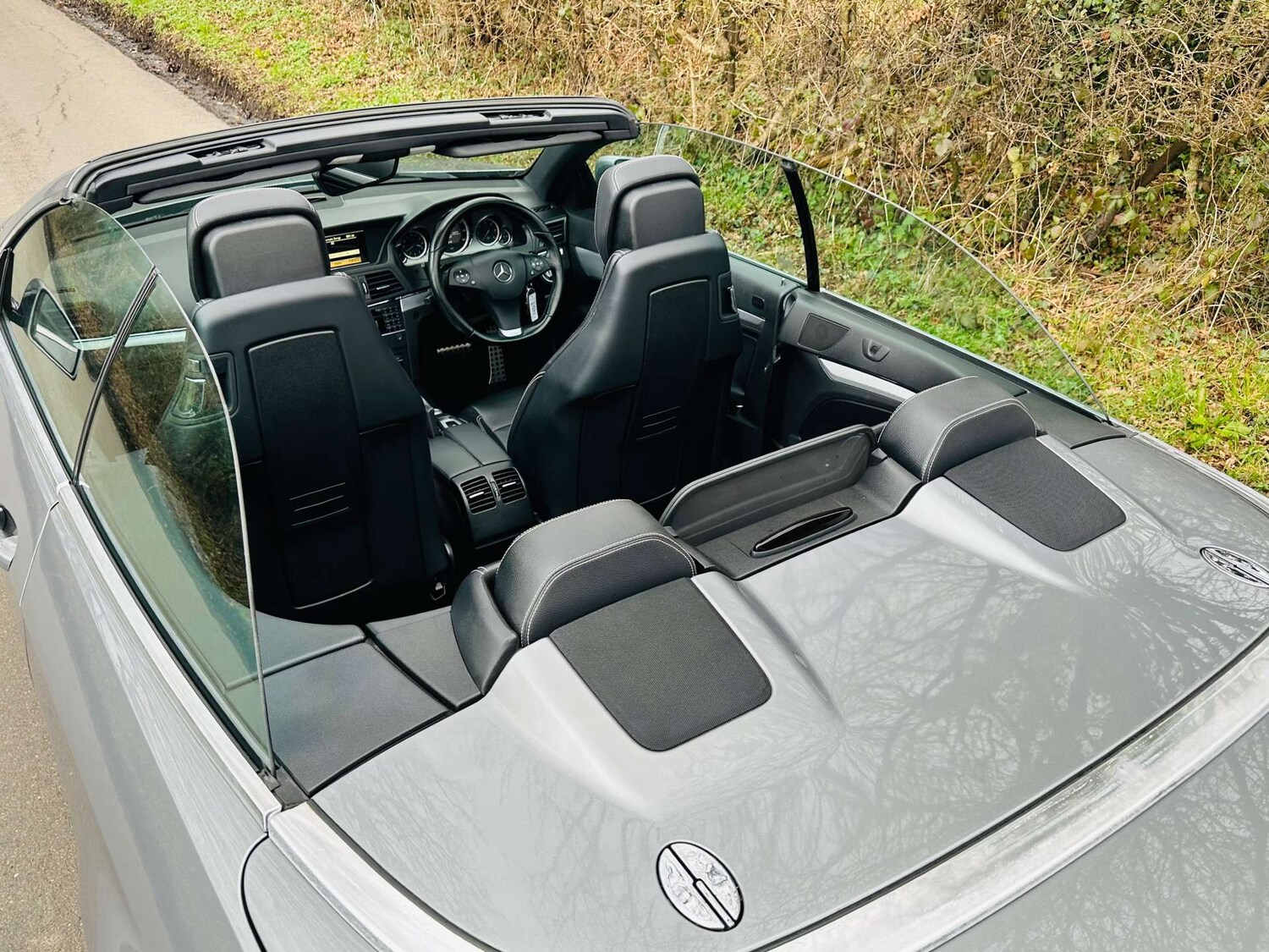 Used Mercedes-Benz E Class 2011 for sale - 77905907: Photo 35