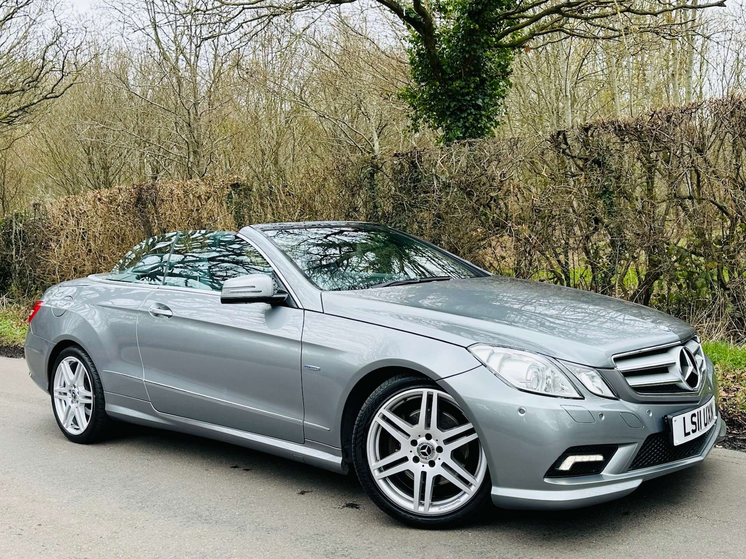 Used Mercedes-Benz E Class 2011 for sale - 77905907: Photo 4