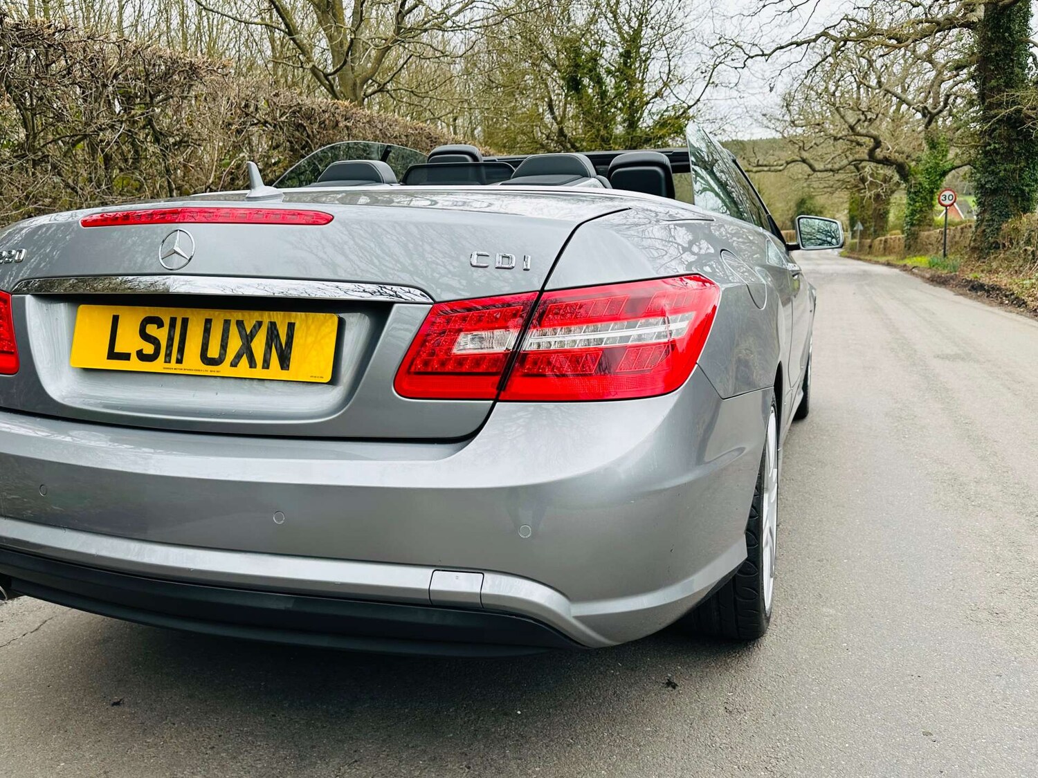 Used Mercedes-Benz E Class 2011 for sale - 77905907: Photo 47