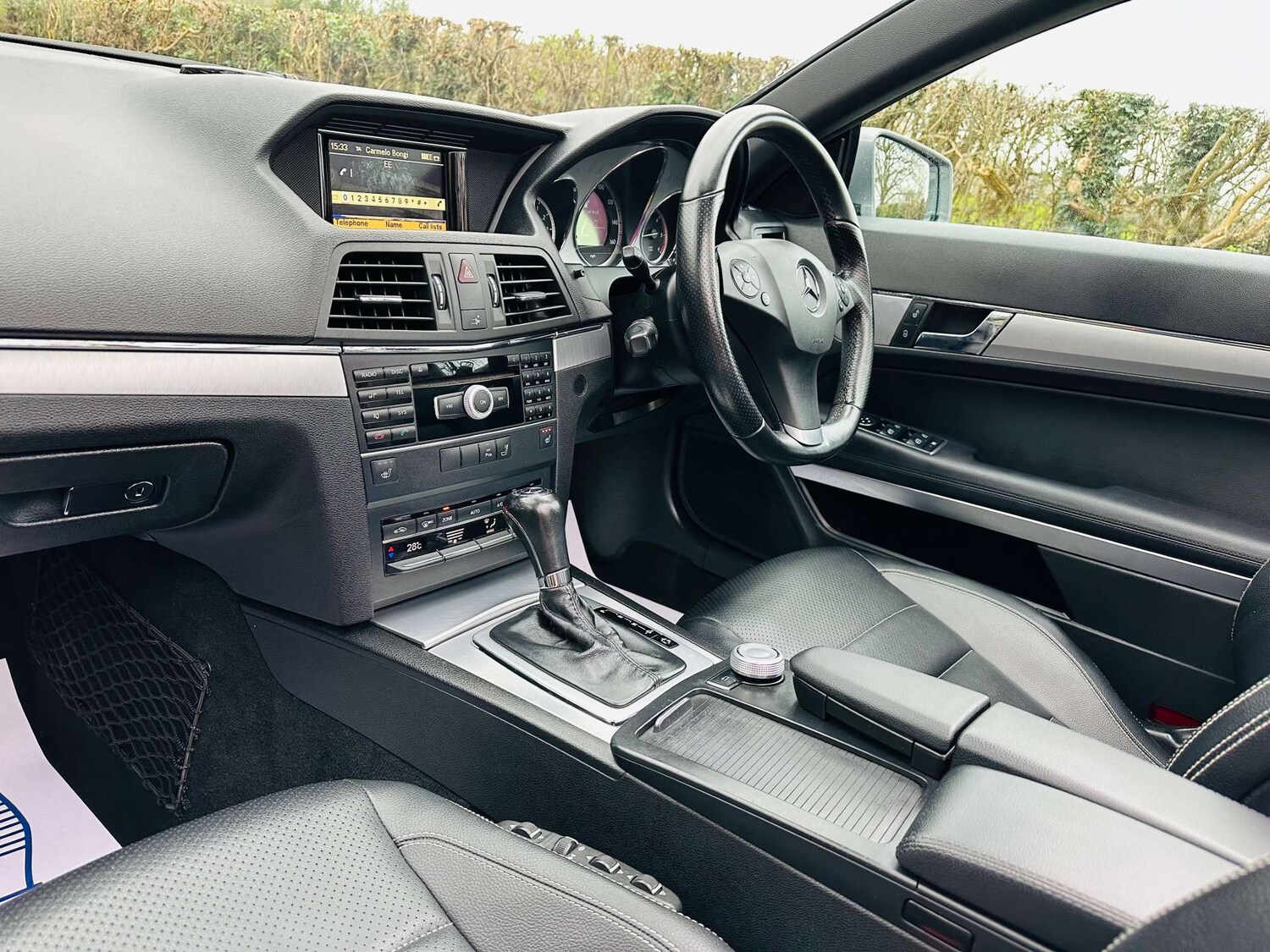 Used Mercedes-Benz E Class 2011 for sale - 77905907: Photo 6