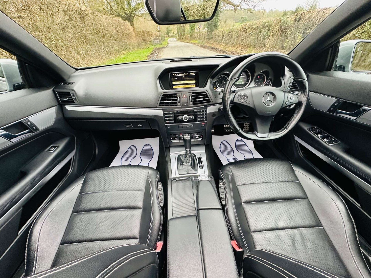 Used Mercedes-Benz E Class 2011 for sale - 77905907: Photo 9