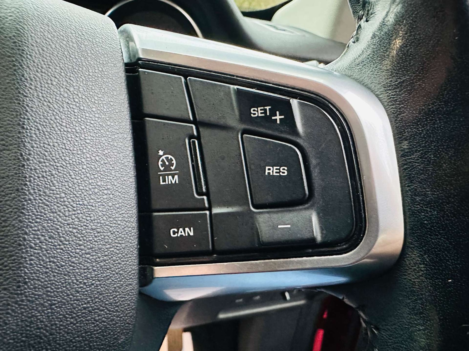 Used Land Rover Discovery Sport 2016 for sale - 76682733: Photo 20