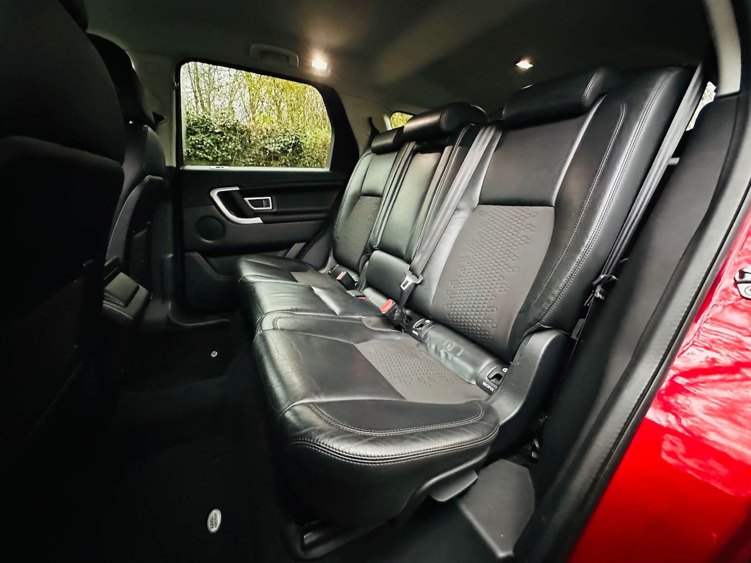 Used Land Rover Discovery Sport 2016 for sale - 76682733: Photo 23