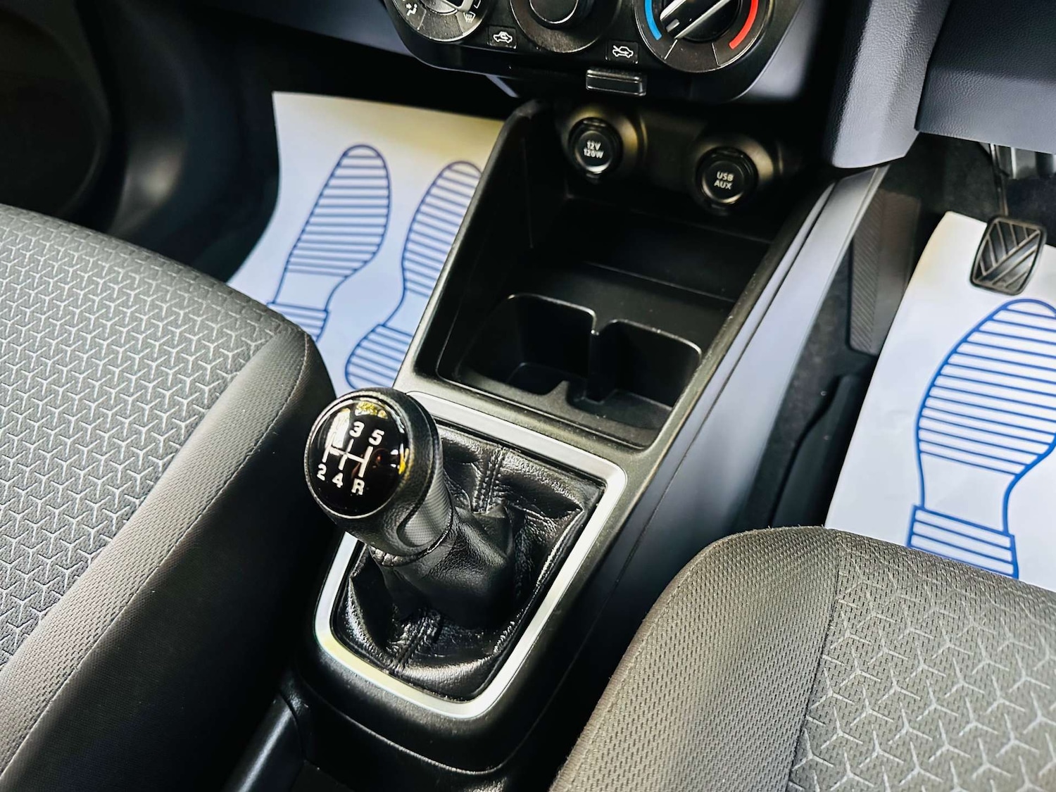 Used Suzuki Swift 2022 for sale - 76058304: Photo 15