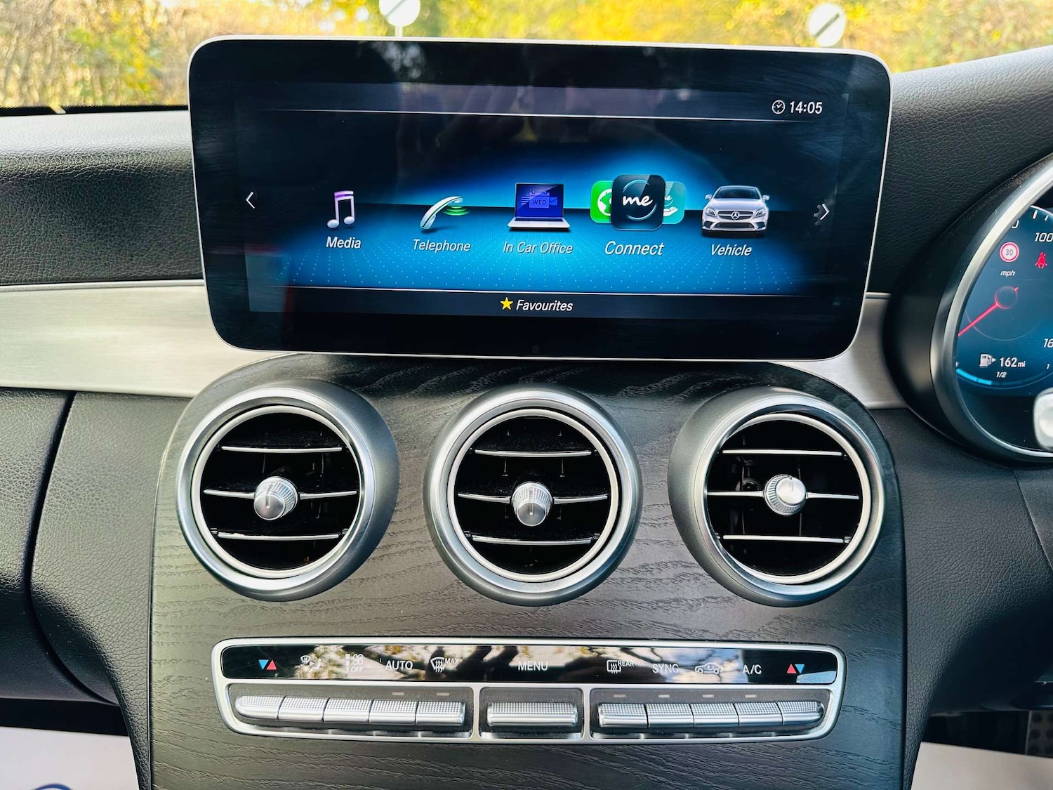 Used Mercedes-Benz C Class 2019 for sale - 76567745: Photo 12