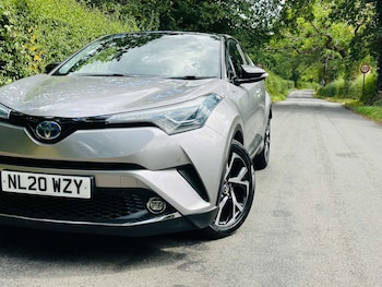 Used Toyota C-HR 2020 for sale - 79369924: Photo