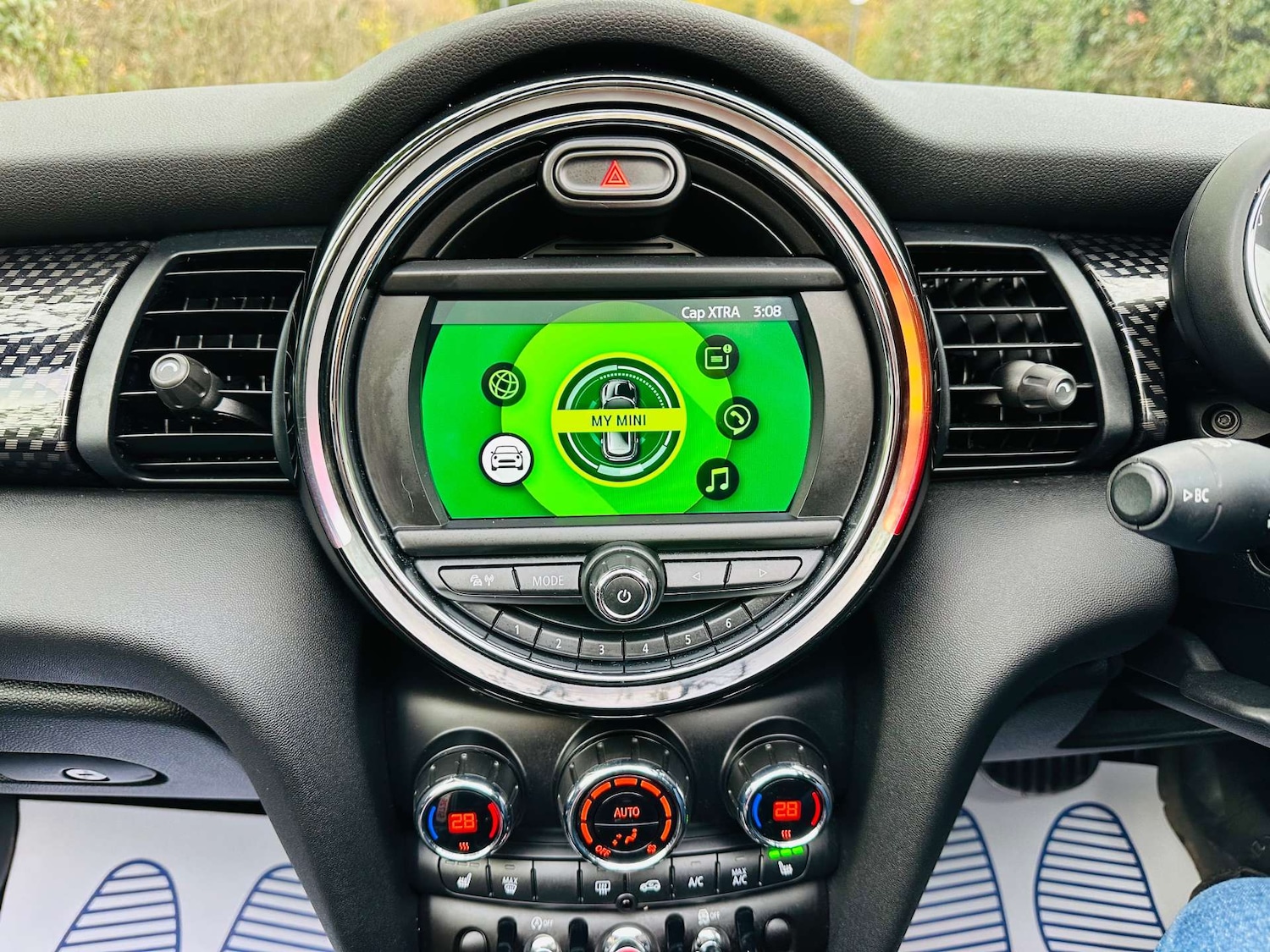 Used MINI Convertible 2019 for sale - 76694814: Photo 11