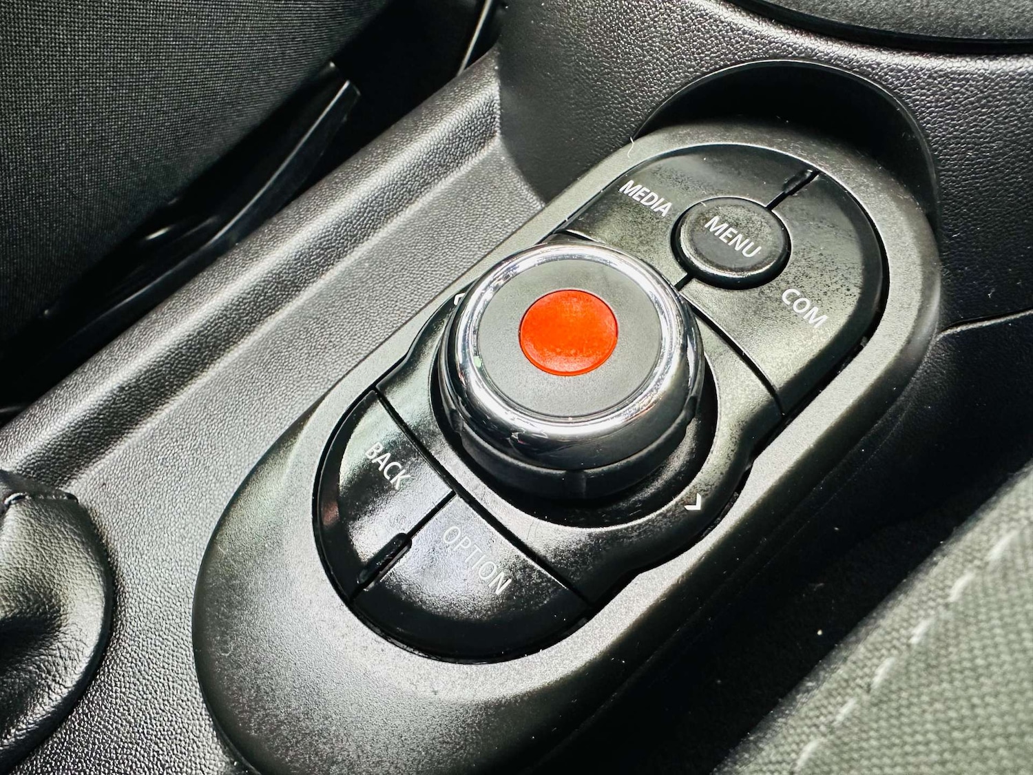 Used MINI Convertible 2019 for sale - 76694814: Photo 17