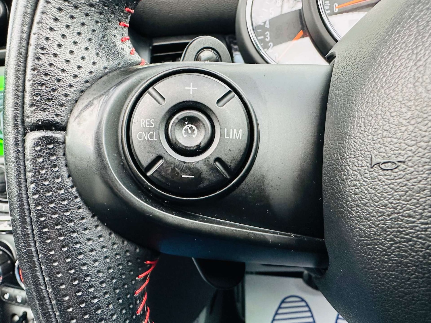 Used MINI Convertible 2019 for sale - 76694814: Photo 21