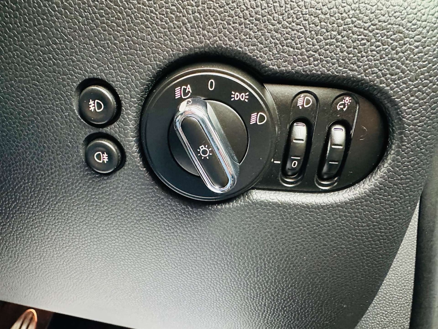 Used MINI Convertible 2019 for sale - 76694814: Photo 23