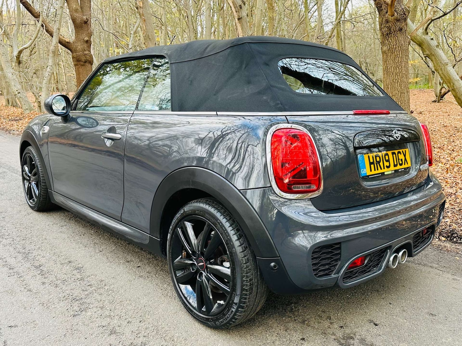 Used MINI Convertible 2019 for sale - 76694814: Photo 36