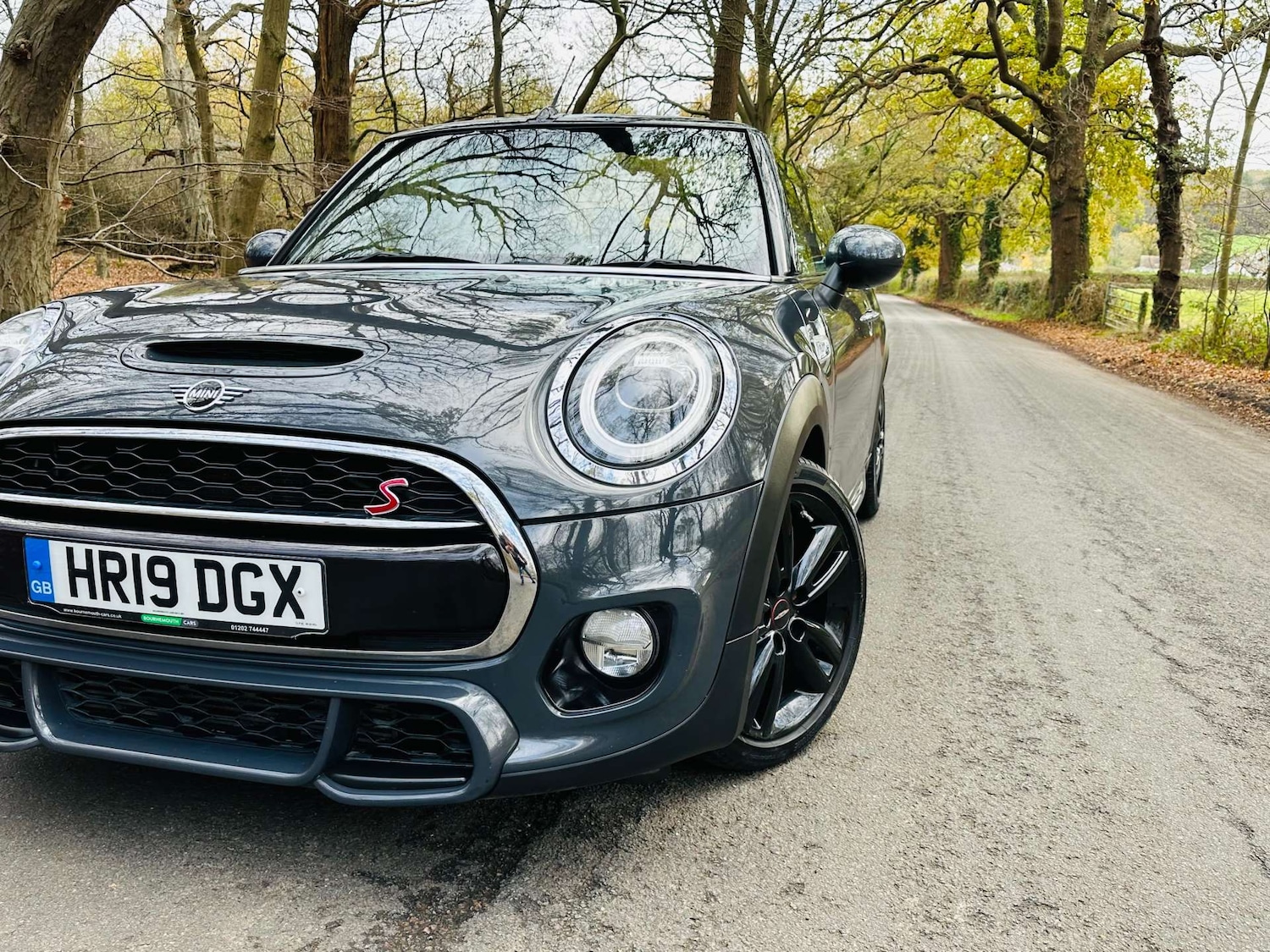 Used MINI Convertible 2019 for sale - 76694814: Photo 4