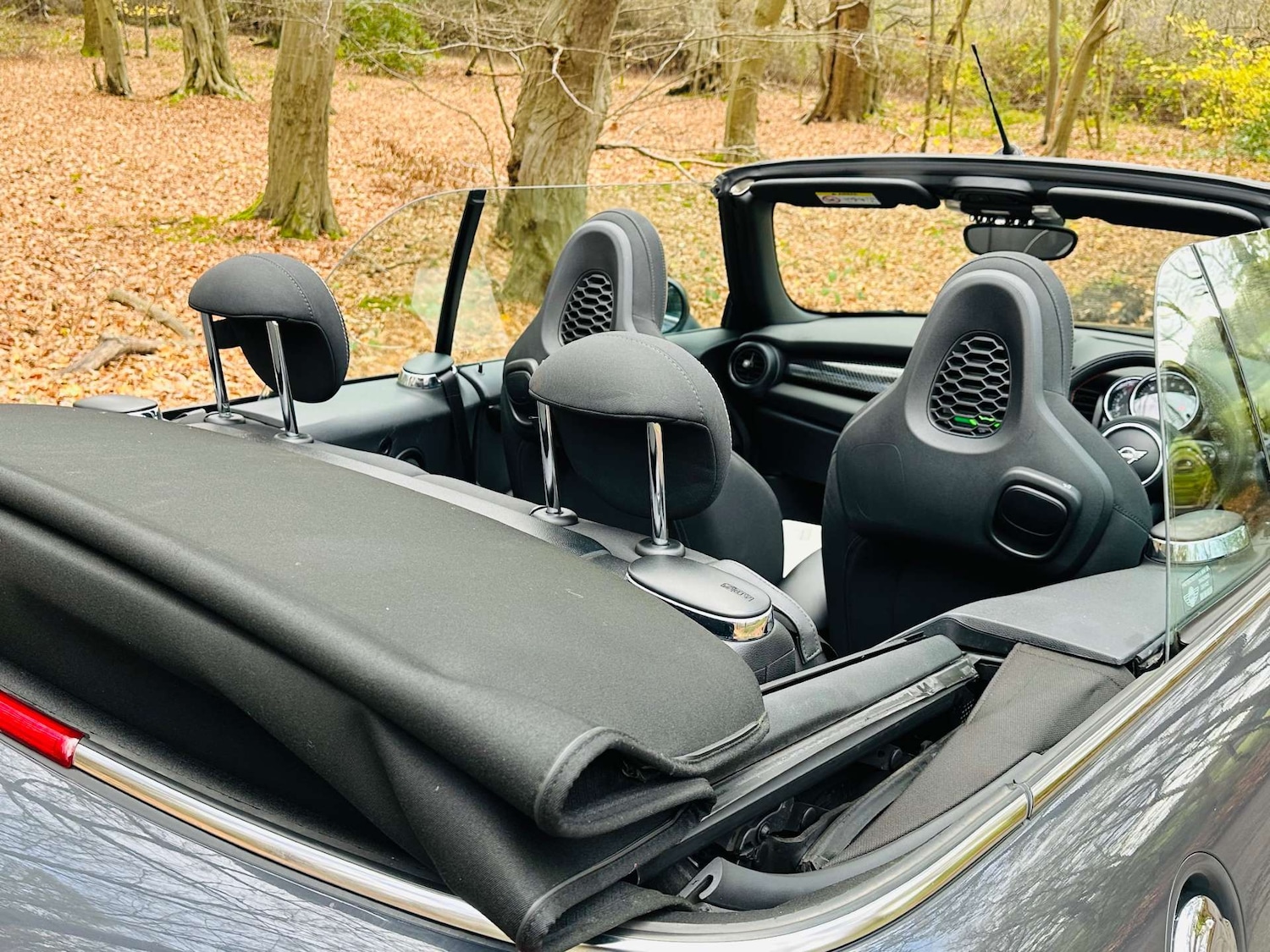 Used MINI Convertible 2019 for sale - 76694814: Photo 46