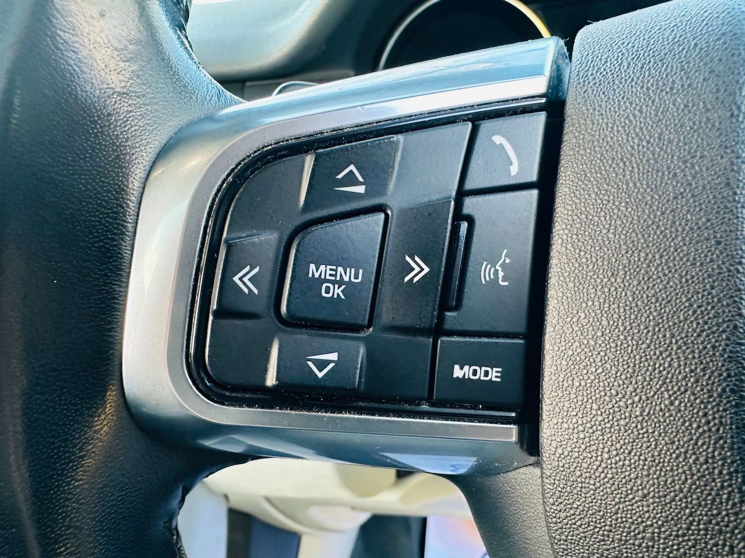 Used Land Rover Discovery Sport 2018 for sale - 77836372: Photo 17