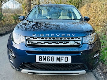 Used Land Rover Discovery Sport 2018 for sale - 77836372: Photo