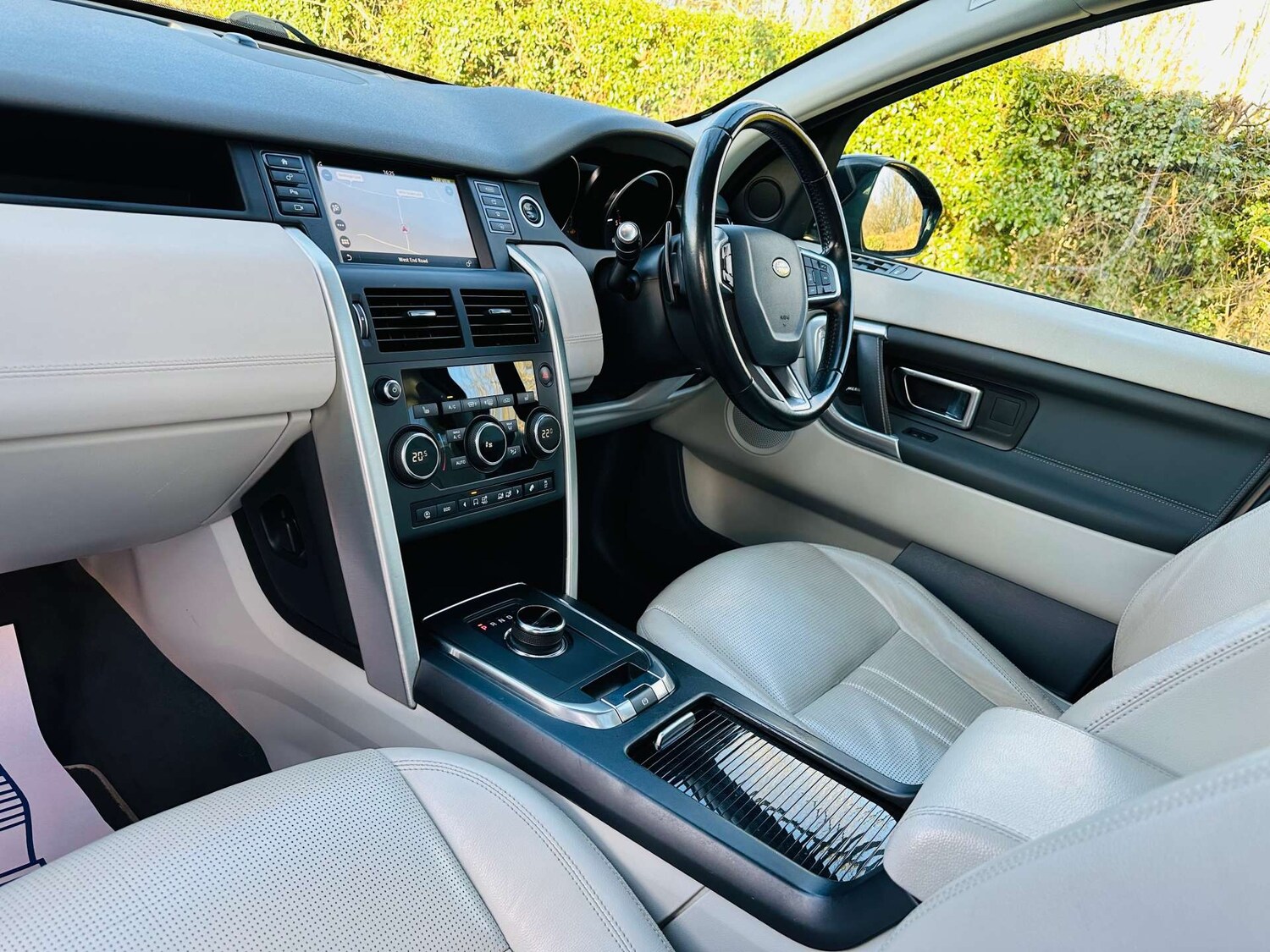 Used Land Rover Discovery Sport 2018 for sale - 77836372: Photo 7