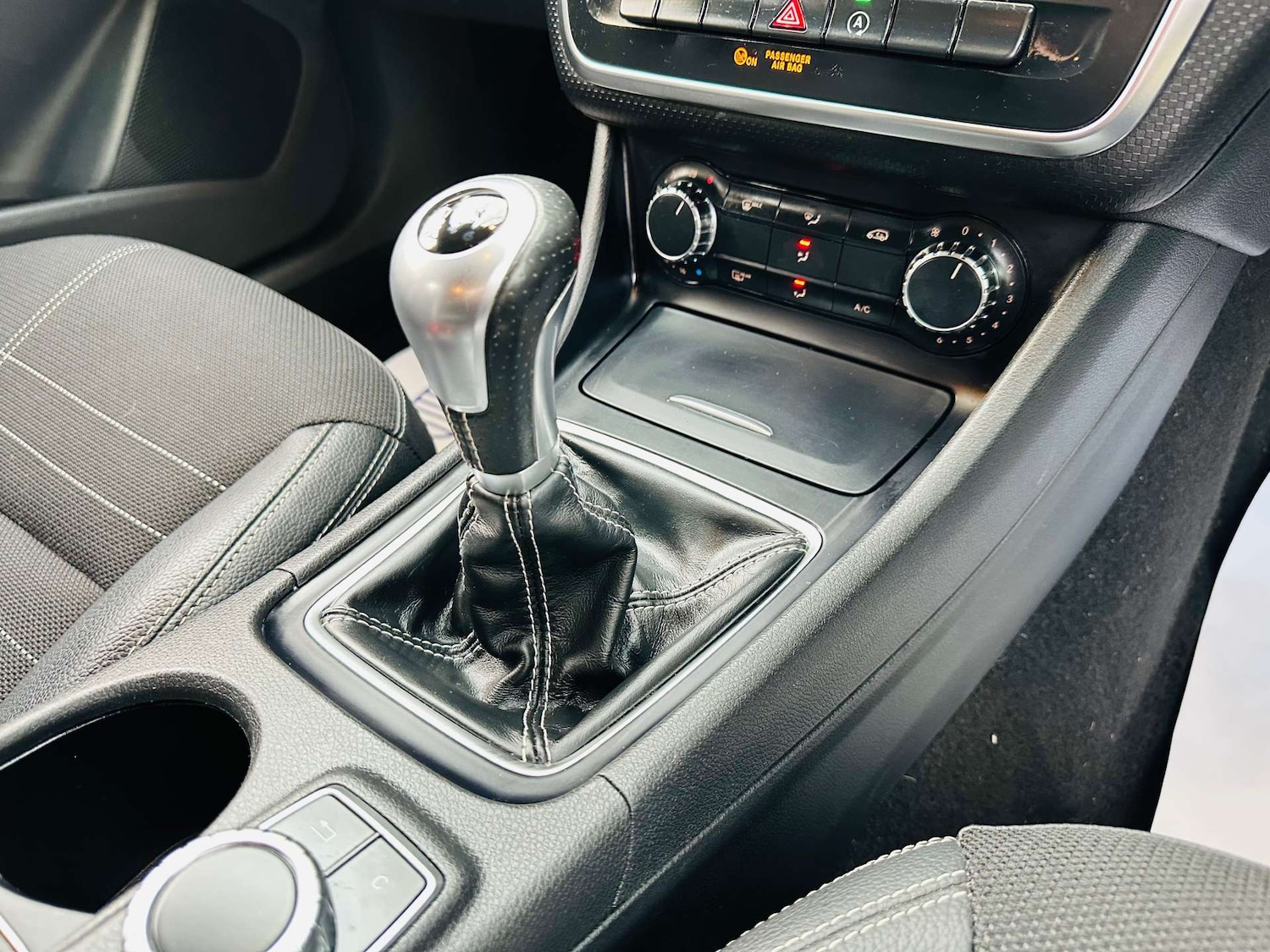 Used Mercedes-Benz A-Class 2015 for sale - 77621878: Photo 17