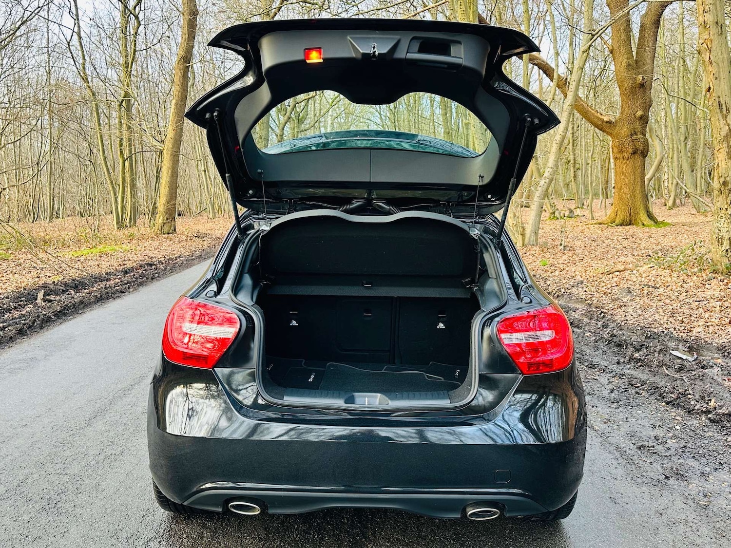 Used Mercedes-Benz A-Class 2015 for sale - 77621878: Photo 37