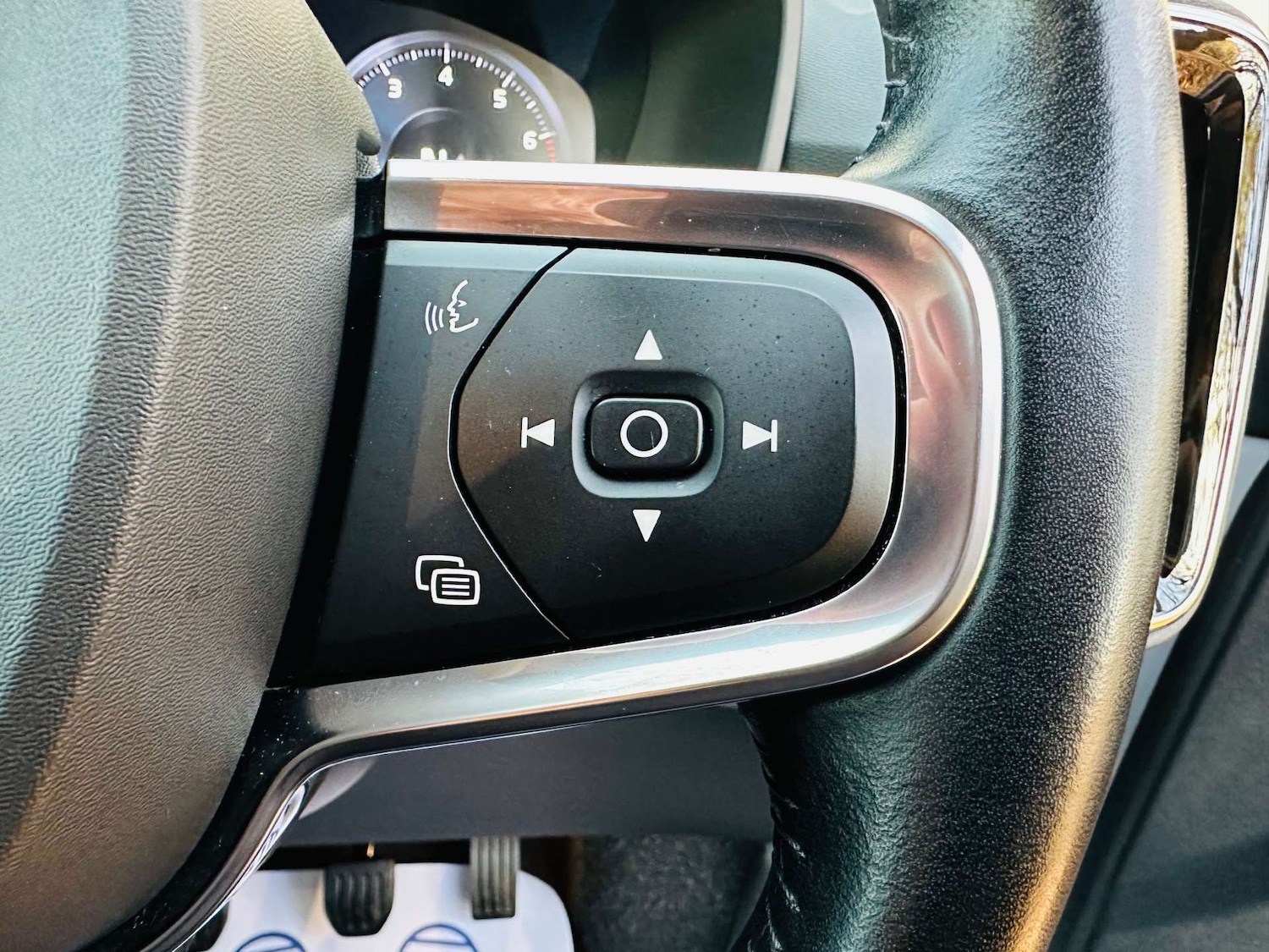 Used Volvo XC40 2020 for sale - 76737875: Photo 18