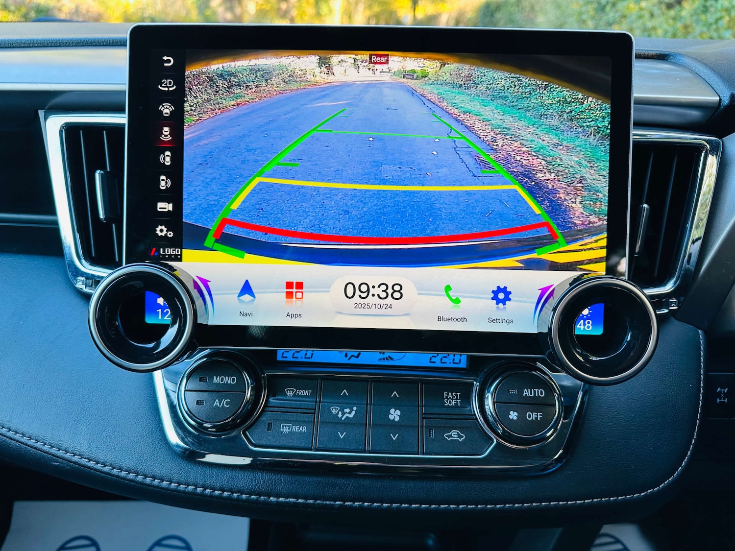 Used Toyota RAV4 2015 for sale - 76363959: Photo 11